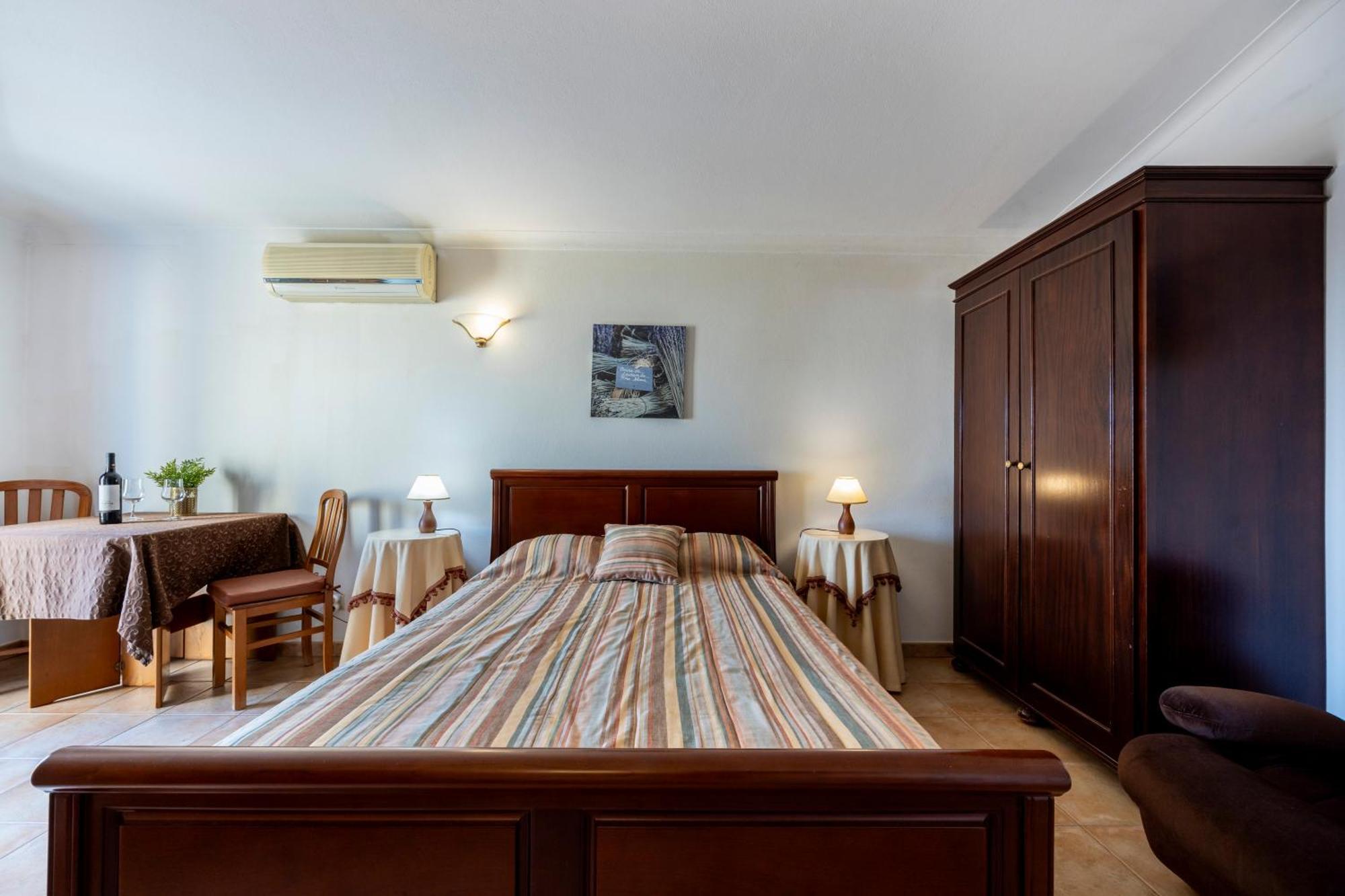 Apartamentos Mira Rio Lagos Bagian luar foto