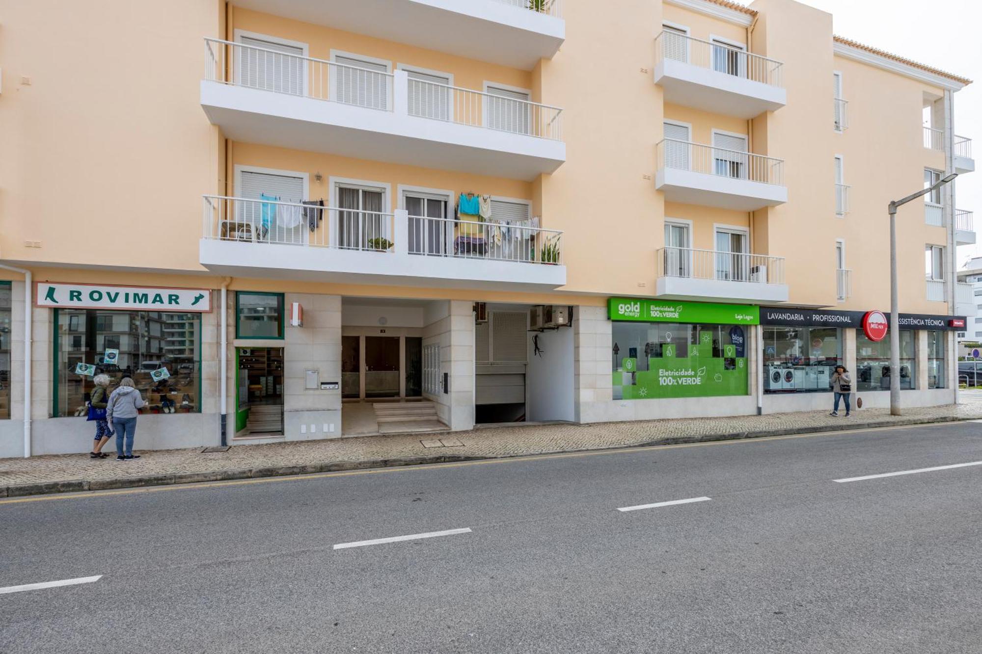 Apartamentos Mira Rio Lagos Bagian luar foto