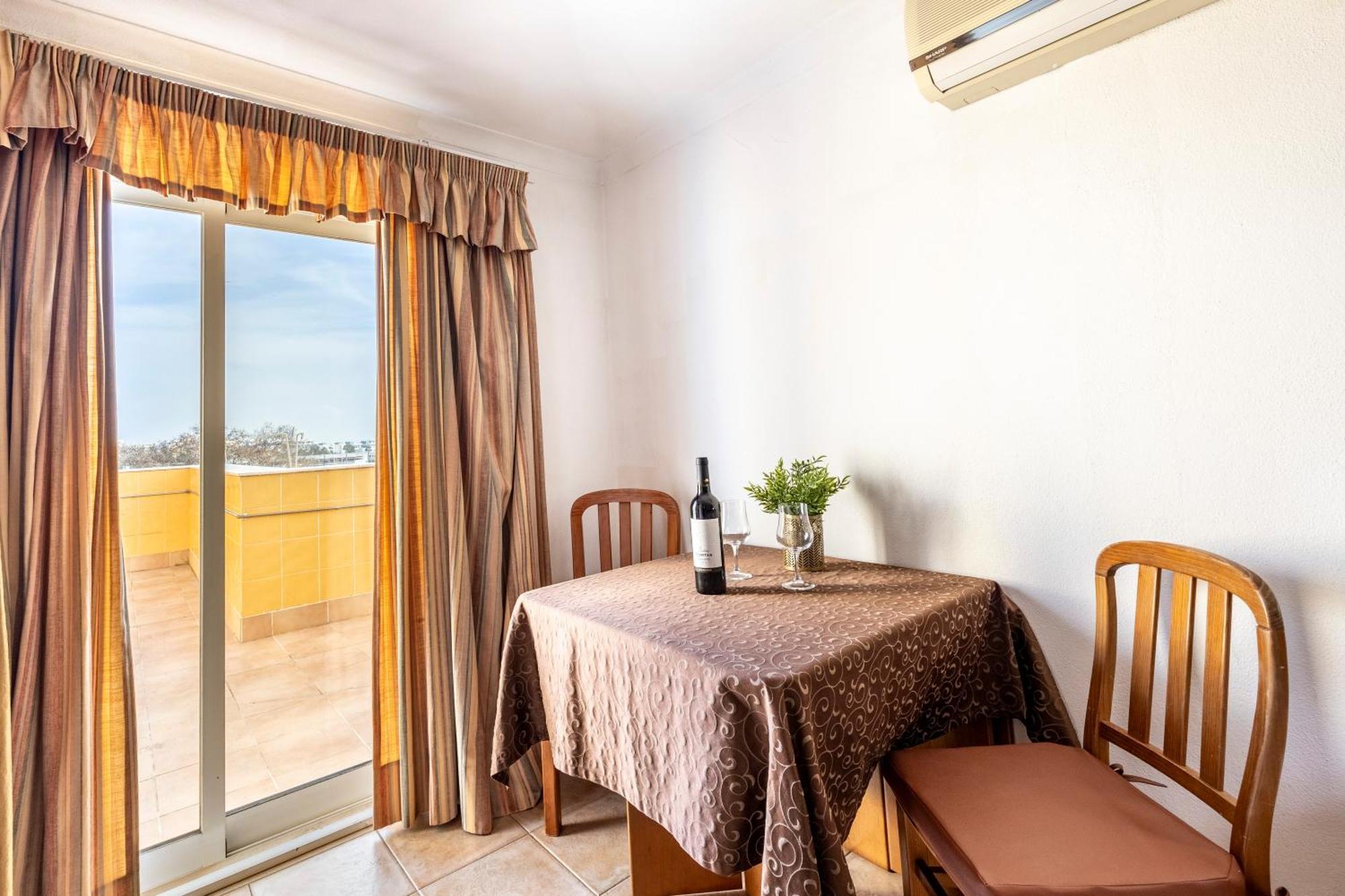 Apartamentos Mira Rio Lagos Bagian luar foto